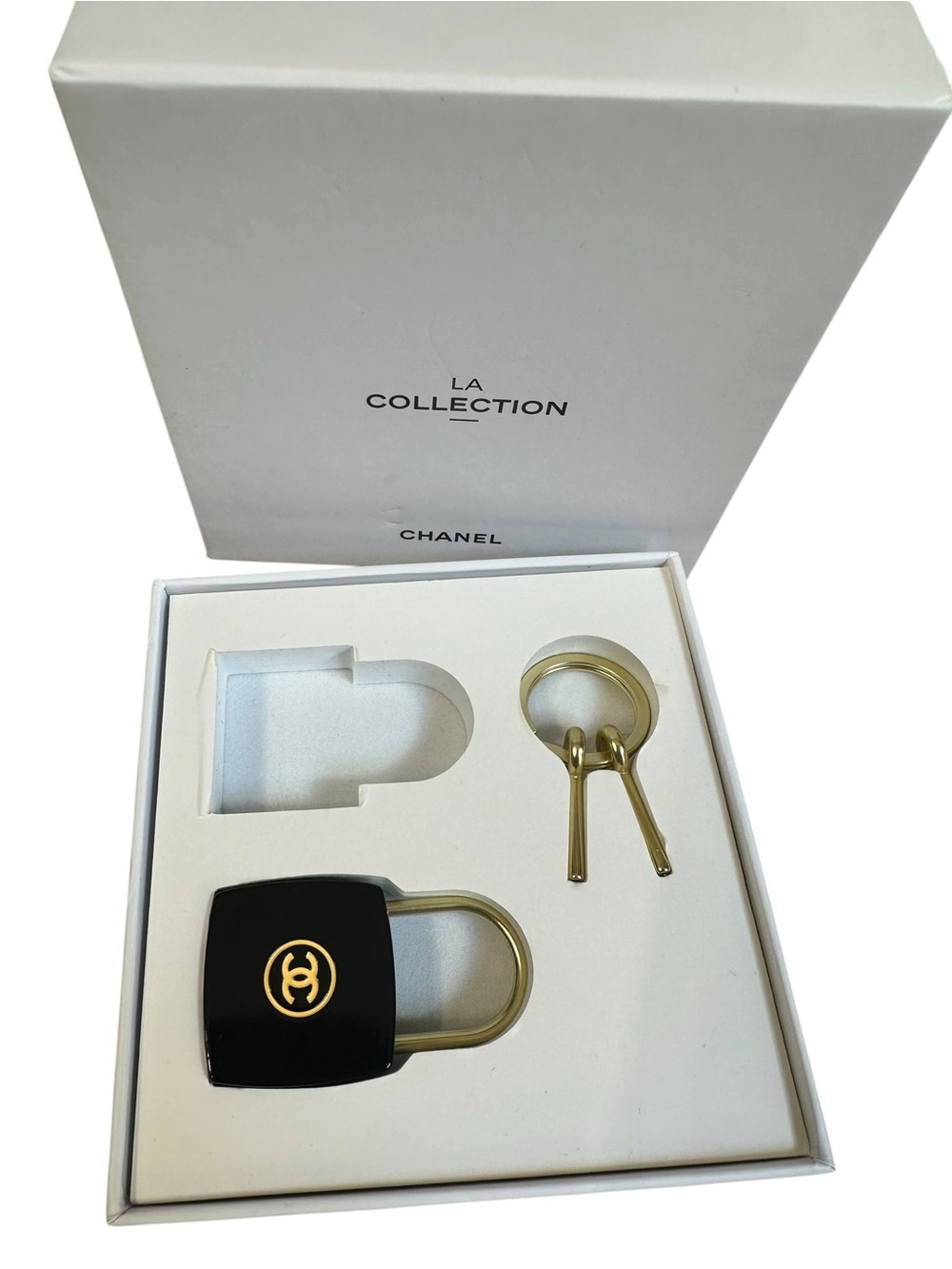 CHANEL White Box with Black Logo Text missing white one